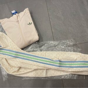 Adidas Pale Pink Tracksuit with Logo ( Minecraft) junior size large